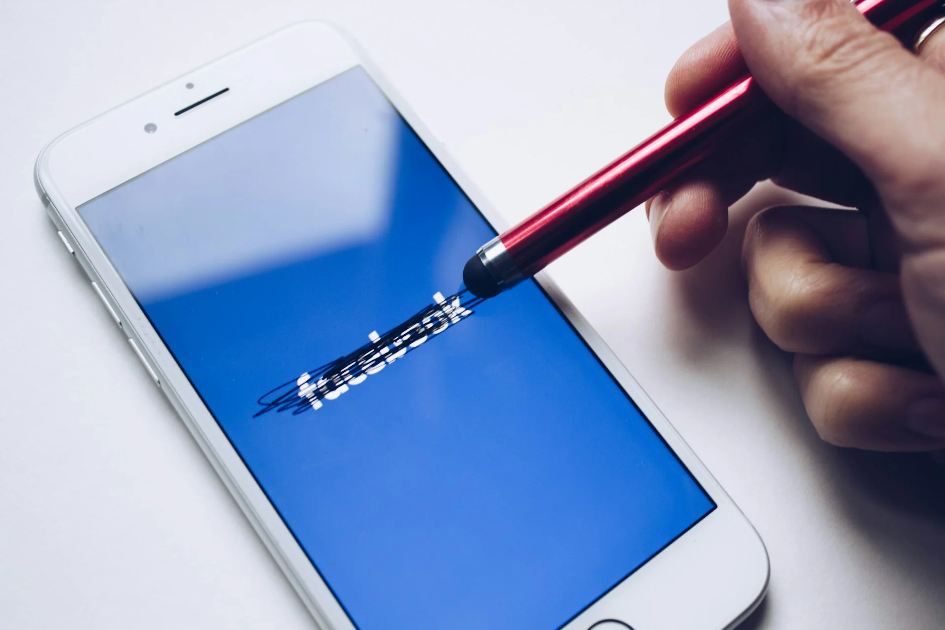 2024自媒體經營還要用臉書嗎？這些社群平台可能會更好…