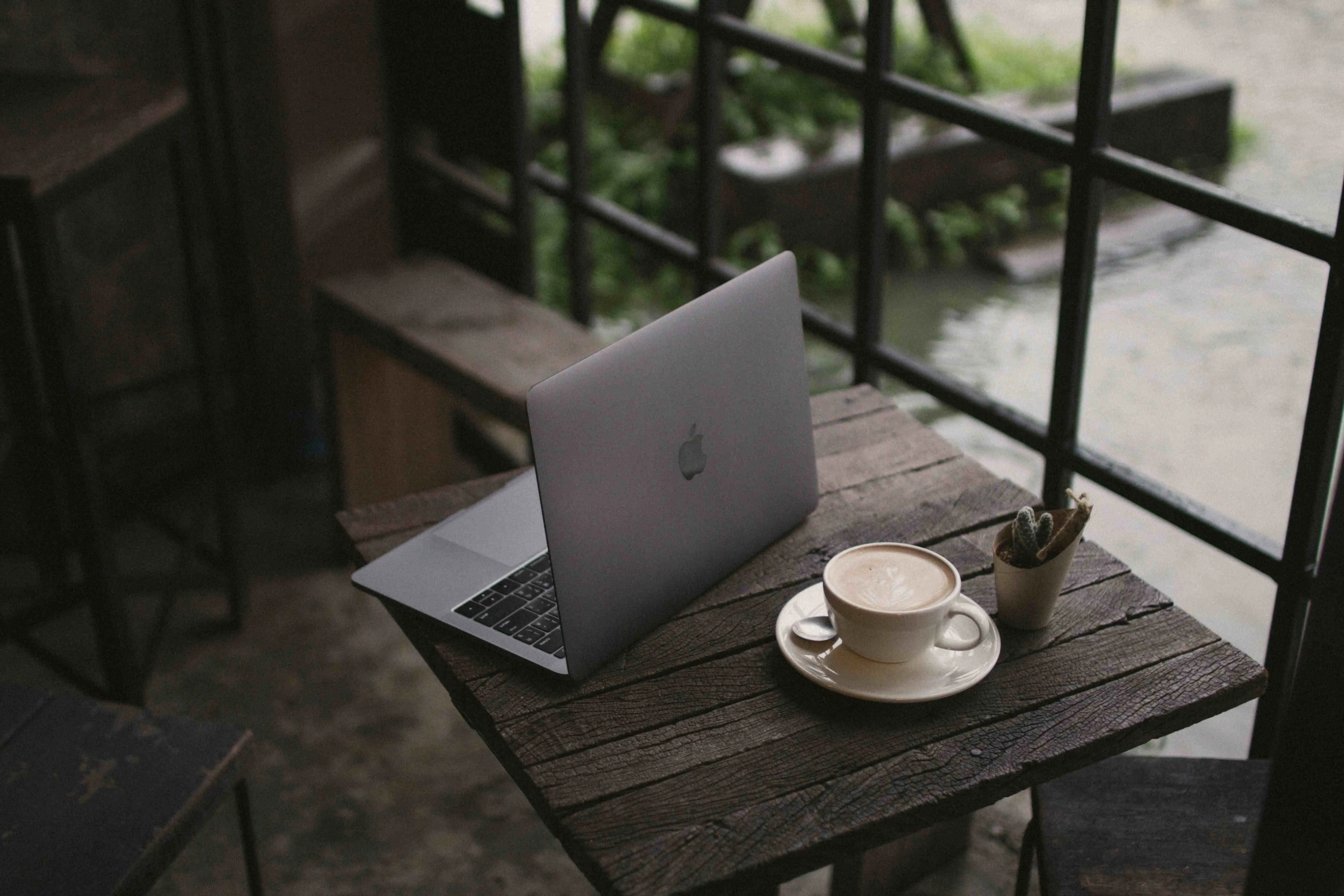 Amir Samoh F5b1v962uj4 Unsplash 1