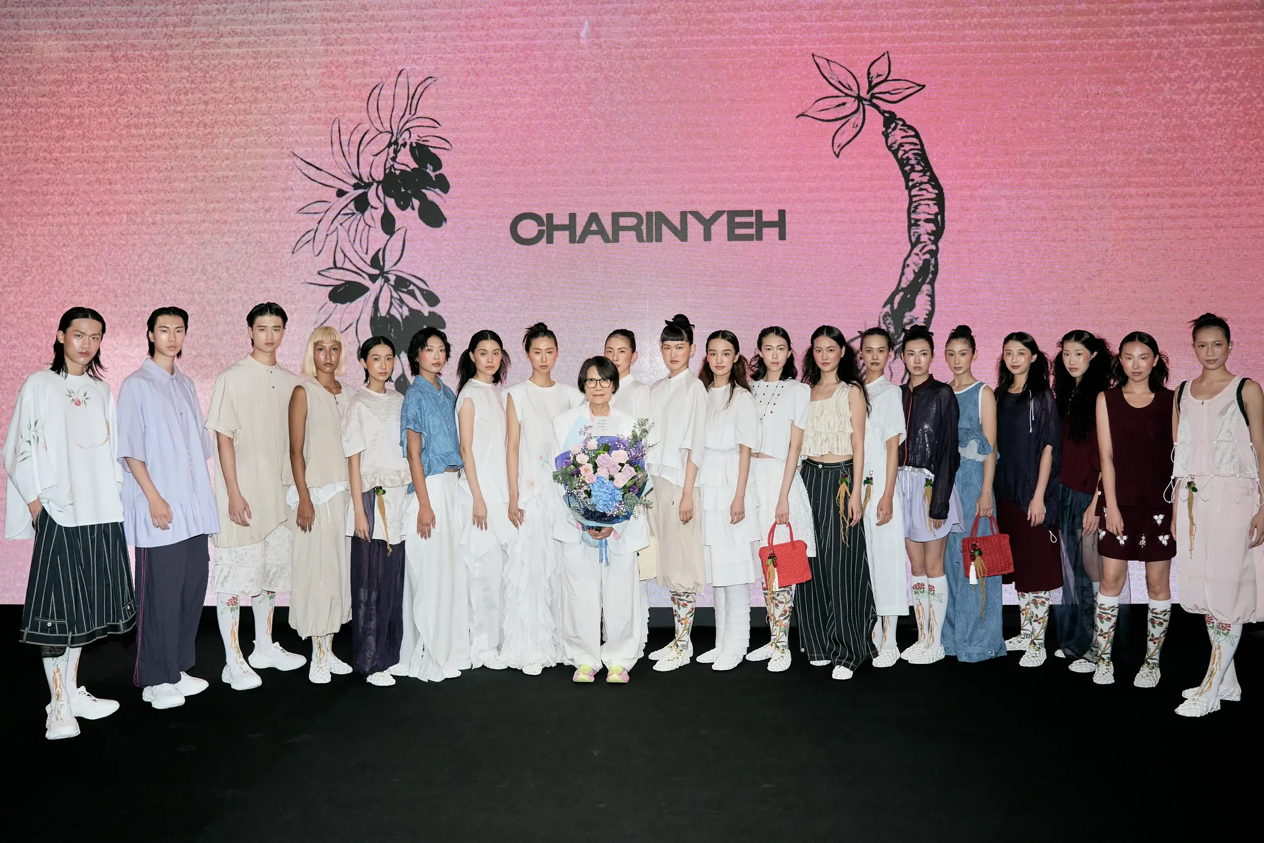 Charinyeh Tfw 26ss Led 1