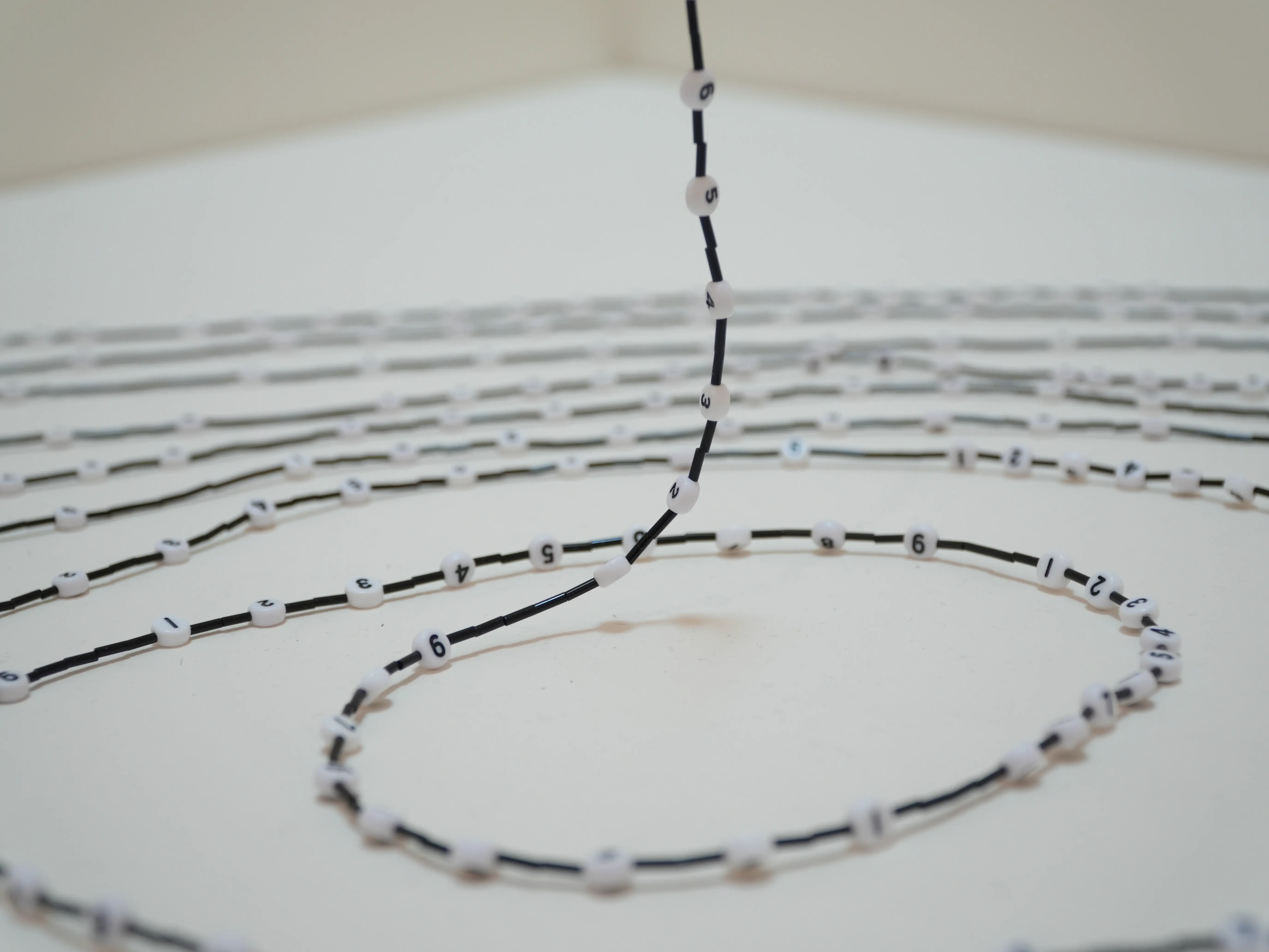 〈無限計數之珠〉（infinite Counting Beads） 2