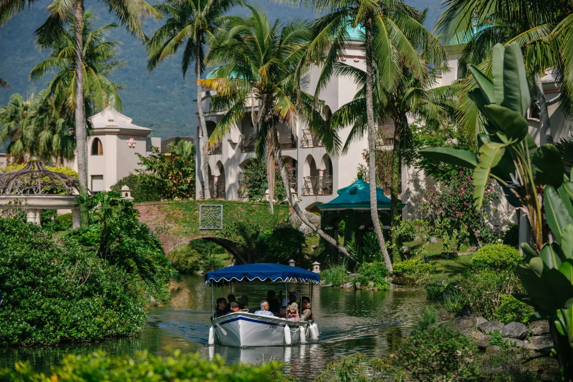 圖說2：結合飯店、「理想paark水岸生活」與「豐之谷生態園區」，打造多元遊程，透過自然體驗與在地連結，讓渡假成為與大地的深度對話。