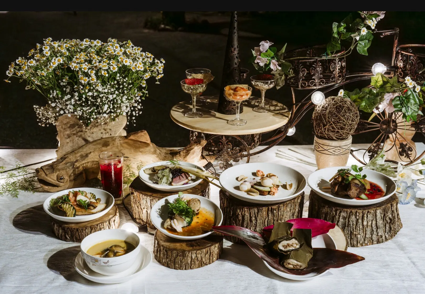 圖說9：被譽為「花蓮風土詩人」在地主廚葉志龍，與理想大地飯店主廚戴順亮，雙團隊合作聯手打造 2026「心流｜風土特色料理」。