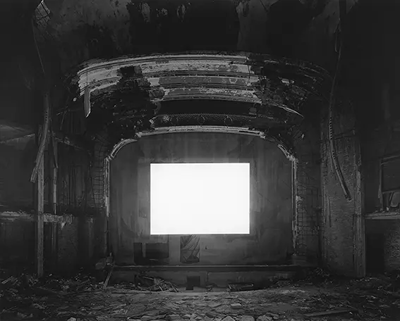 10 Palace Theater Gary 2015©hiroshi Sugimoto