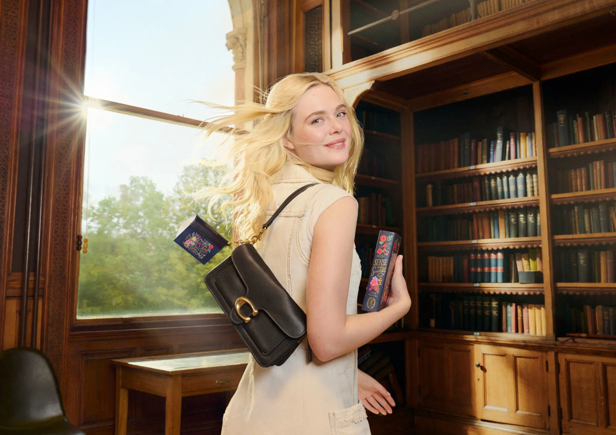 Coach Explore Your Story Elle Fanning Black Tabby